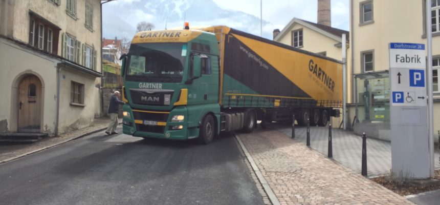 Transport nach Tjatschiw in der Ukraine