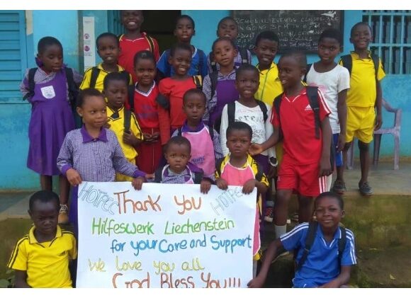 Waisenhaus Hotpec in Kamerun, Afrika Waisenhaus Hotpec in Kamerun, Afrika