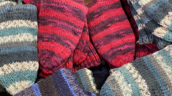 110 Paar warme Socken!