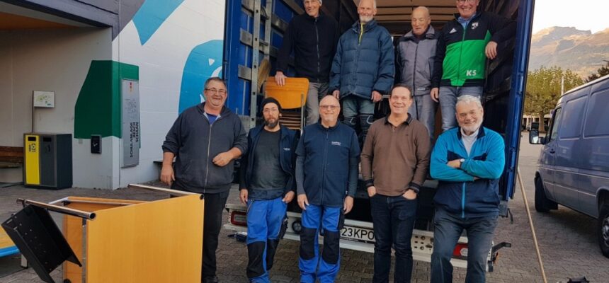 Schulmöbeltransport nach Rumänien