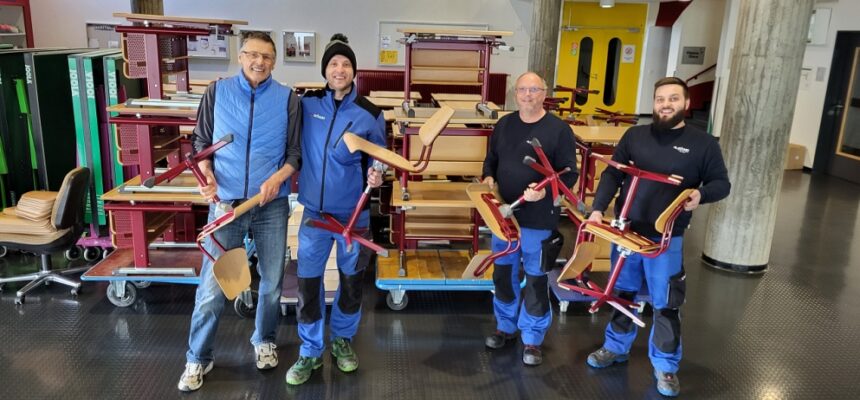 Schulmöbeltransport nach Moldawien